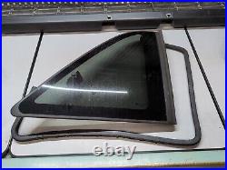 Right REAR SIDE WINDOW Passenger Quarter Glass 2 Door 95-05 BLAZER S10 Vent
